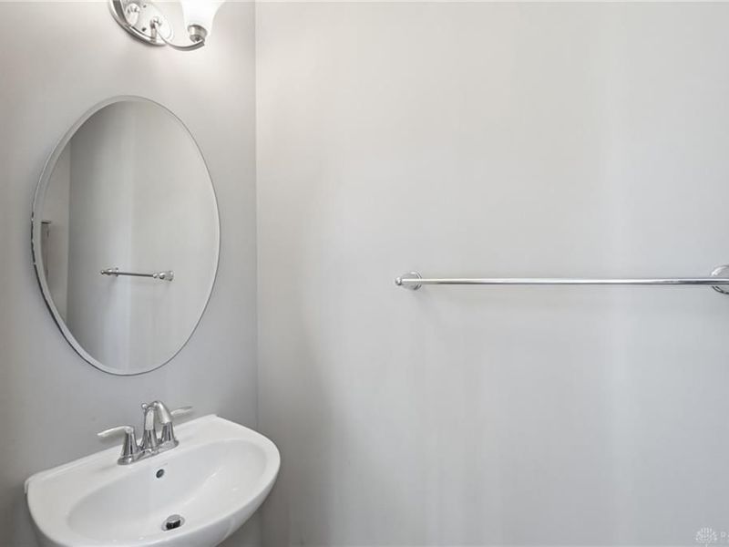 2591 Blueflag Street, Tipp City, OH 45371 Photo 24