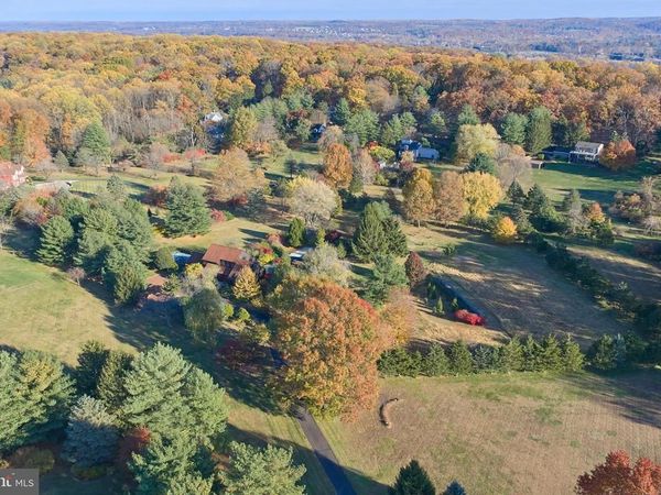 3054 COMFORT ROAD, NEW HOPE, PA 18938