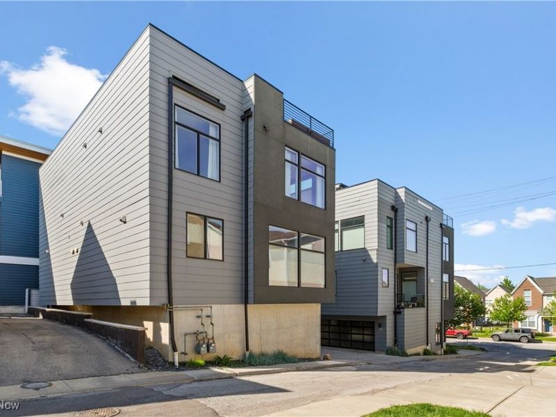 706 University Court , Cleveland, OH 44113 Photo 28