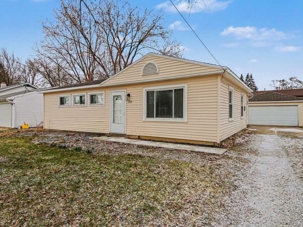 129 Barry Street SE, Grand Rapids, MI 49548