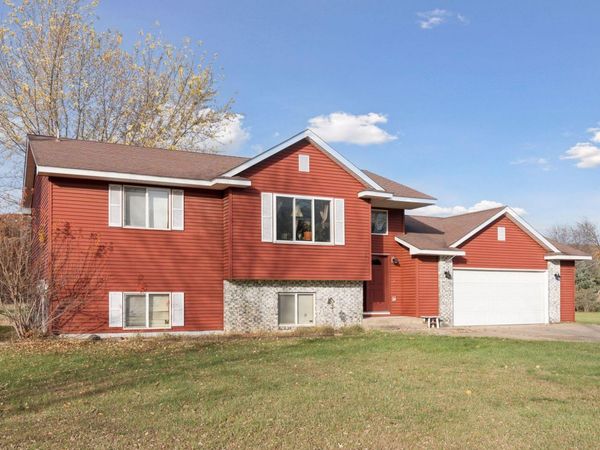 20042 Wild Rice Drive NE, Wyoming, MN 55092
