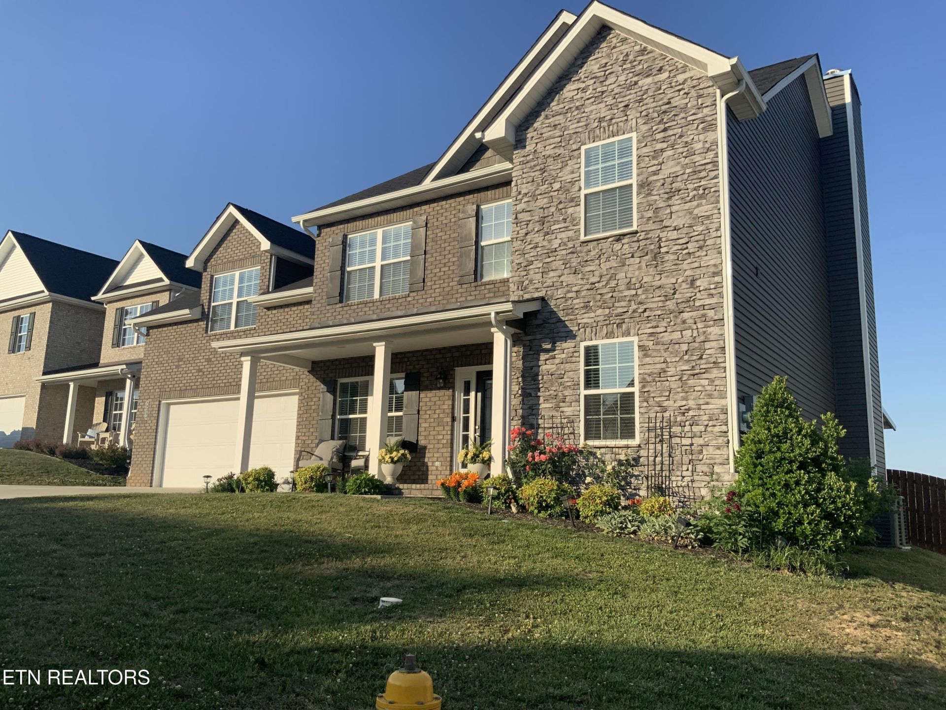 8230 Equinox Lane, Powell, TN 37849 Main Photo