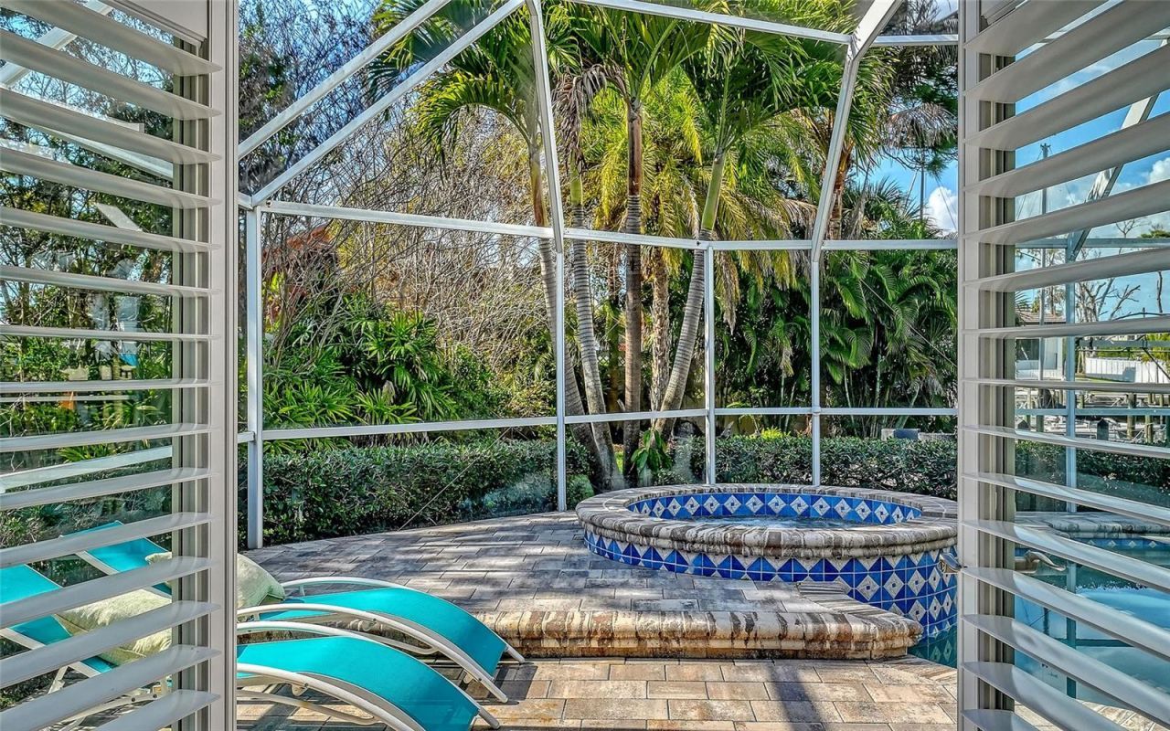 121 Holly Avenue, Sarasota, FL 34243 Photo