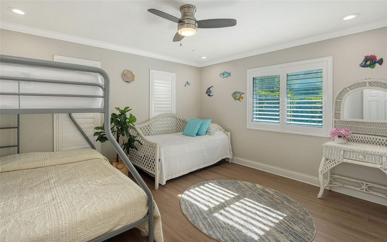 121 Holly Avenue, Sarasota, FL 34243 Photo