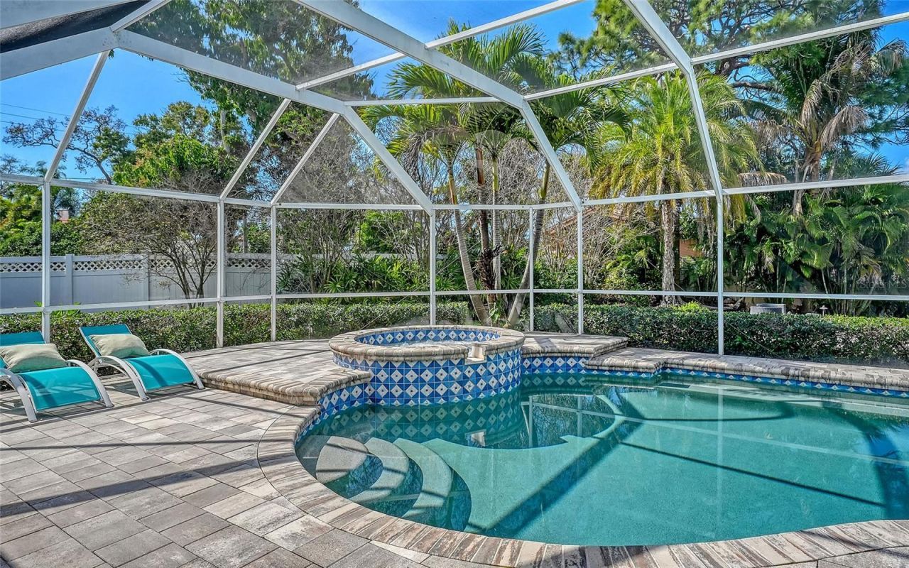 121 Holly Avenue, Sarasota, FL 34243 Photo