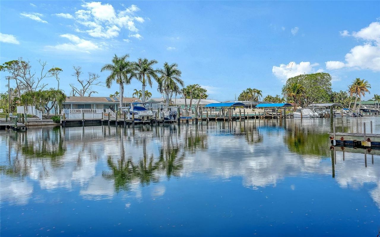 121 Holly Avenue, Sarasota, FL 34243 Photo