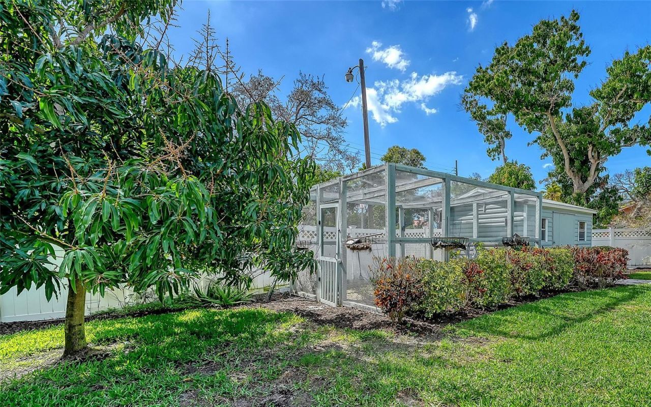 121 Holly Avenue, Sarasota, FL 34243 Photo