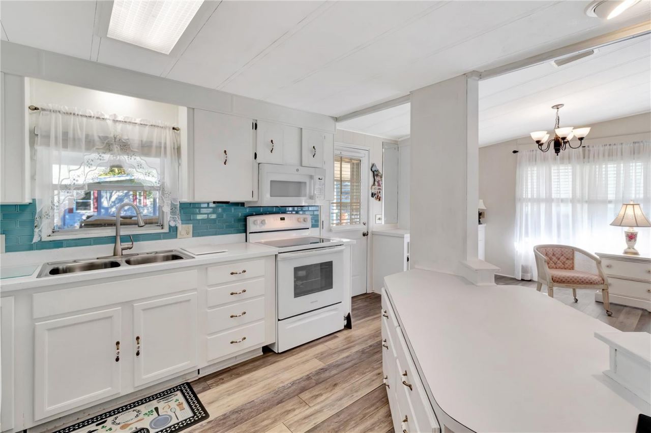 2236 Evergreen Circle, Unit 1704, Zellwood, FL 32798 Photo