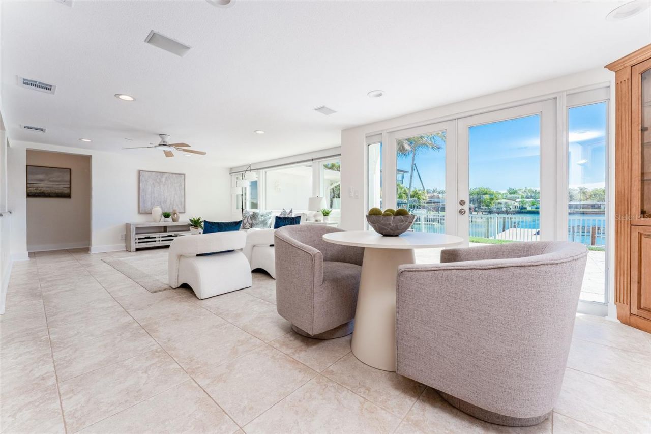 405 Buttonwood Lane, Largo, FL 33770 Photo