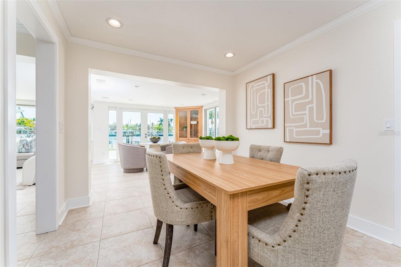 405 Buttonwood Lane, Largo, FL 33770 Photo