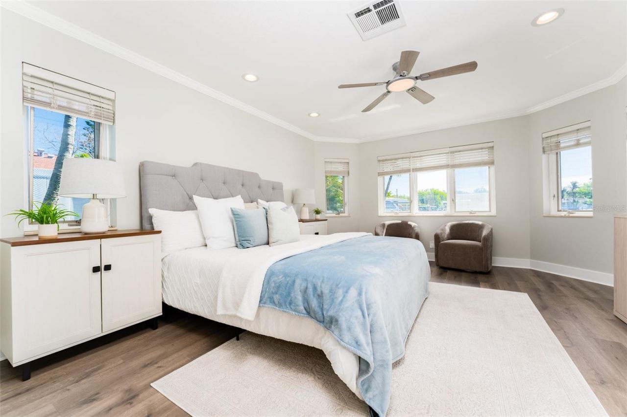 405 Buttonwood Lane, Largo, FL 33770 Photo