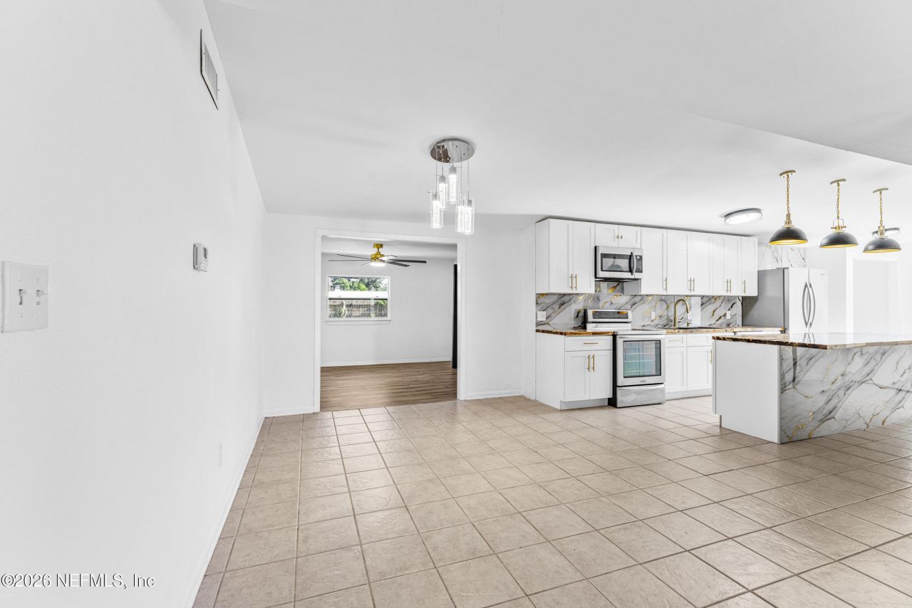 160 River Drive, East Palatka, FL 32131 Photo