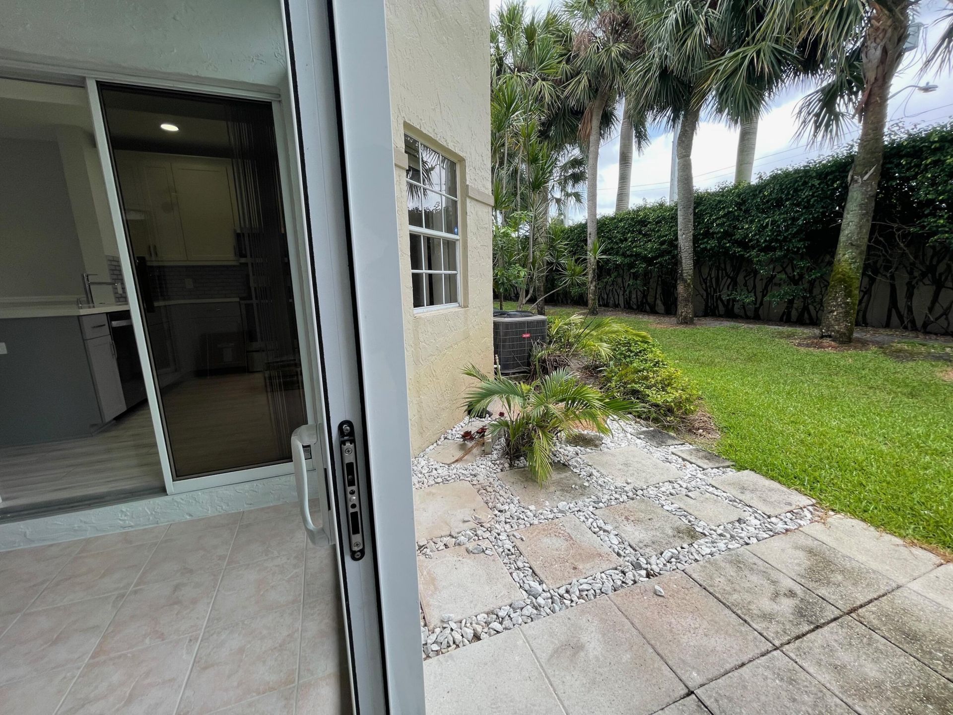 6526 Via Regina, Boca Raton, FL 33433 Photo