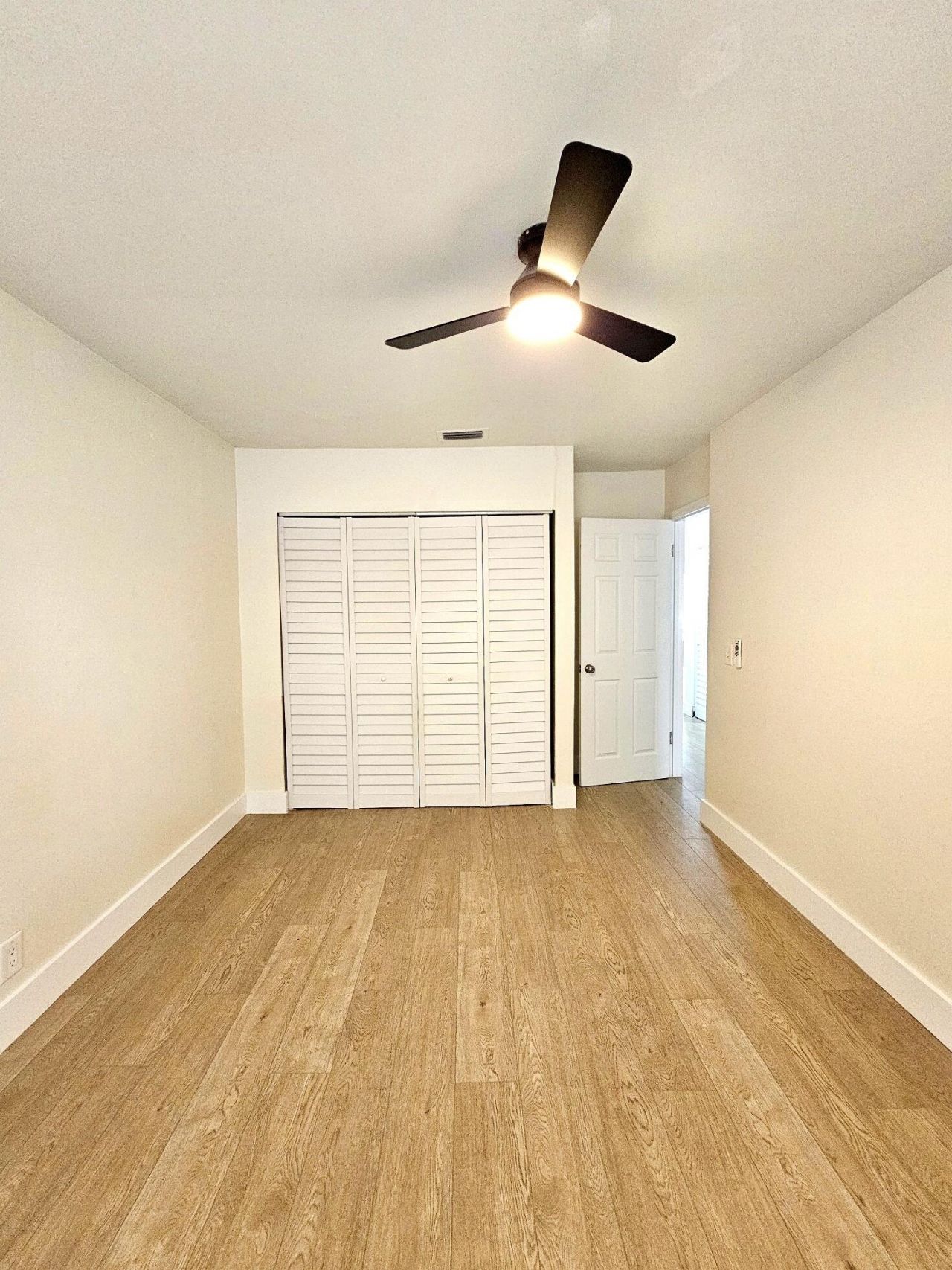 4780 Orleans Court, Unit B, West Palm Beach, FL 33415 Photo