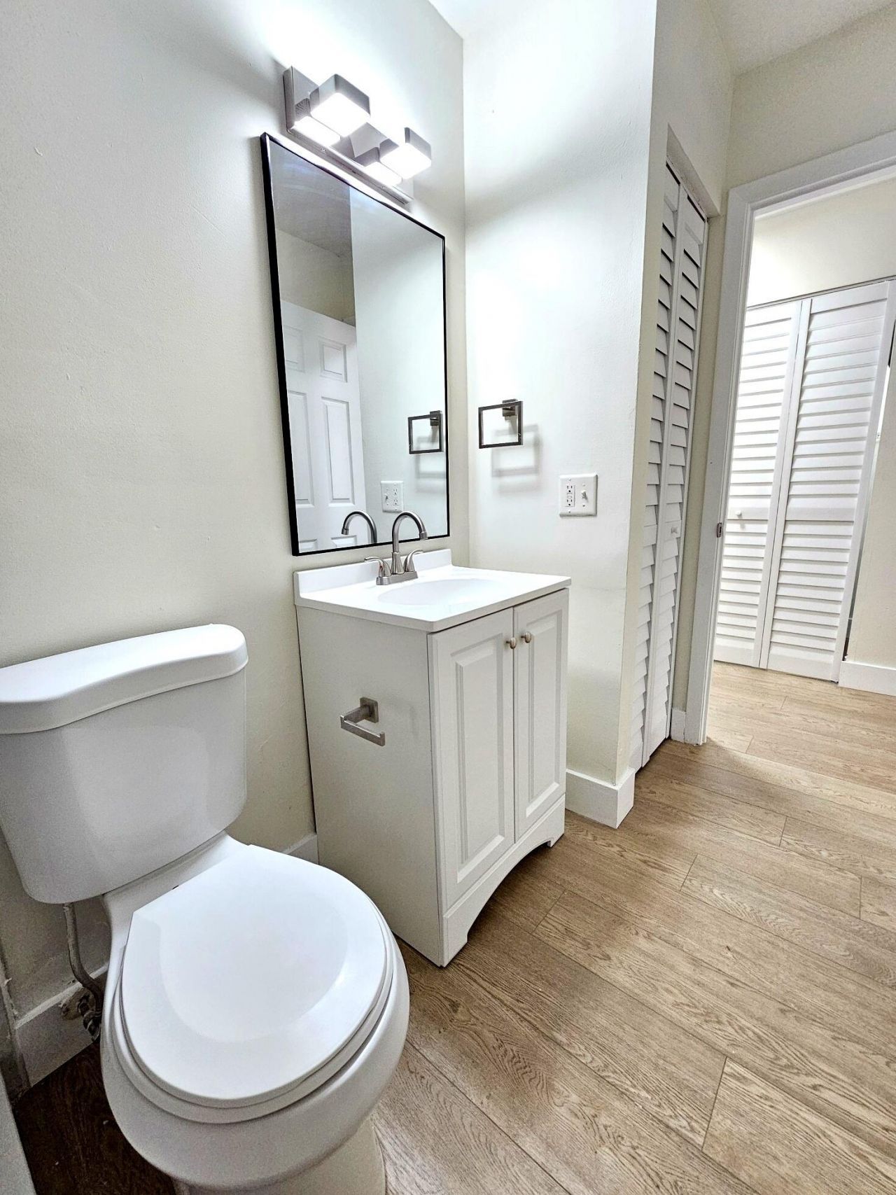 4780 Orleans Court, Unit B, West Palm Beach, FL 33415 Photo