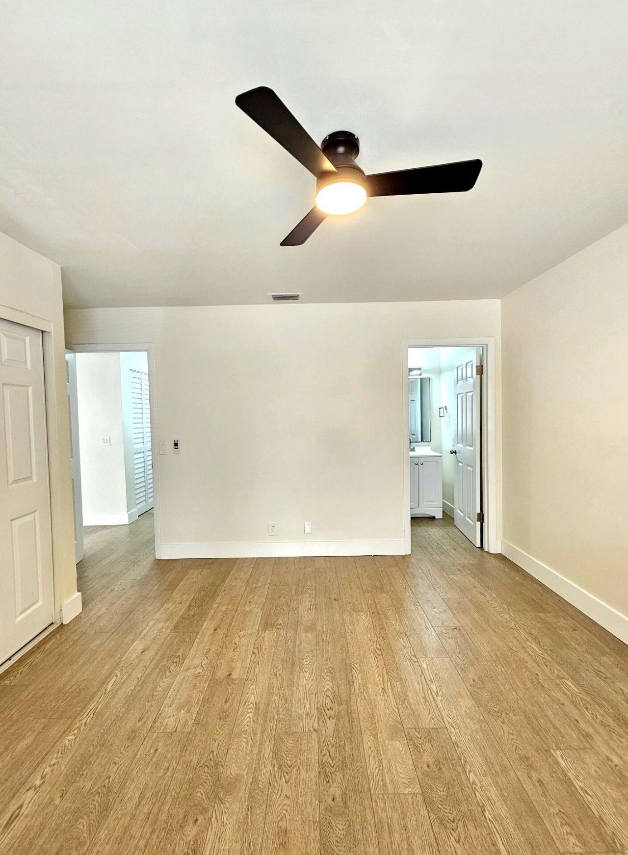 4780 Orleans Court, Unit B, West Palm Beach, FL 33415 Photo