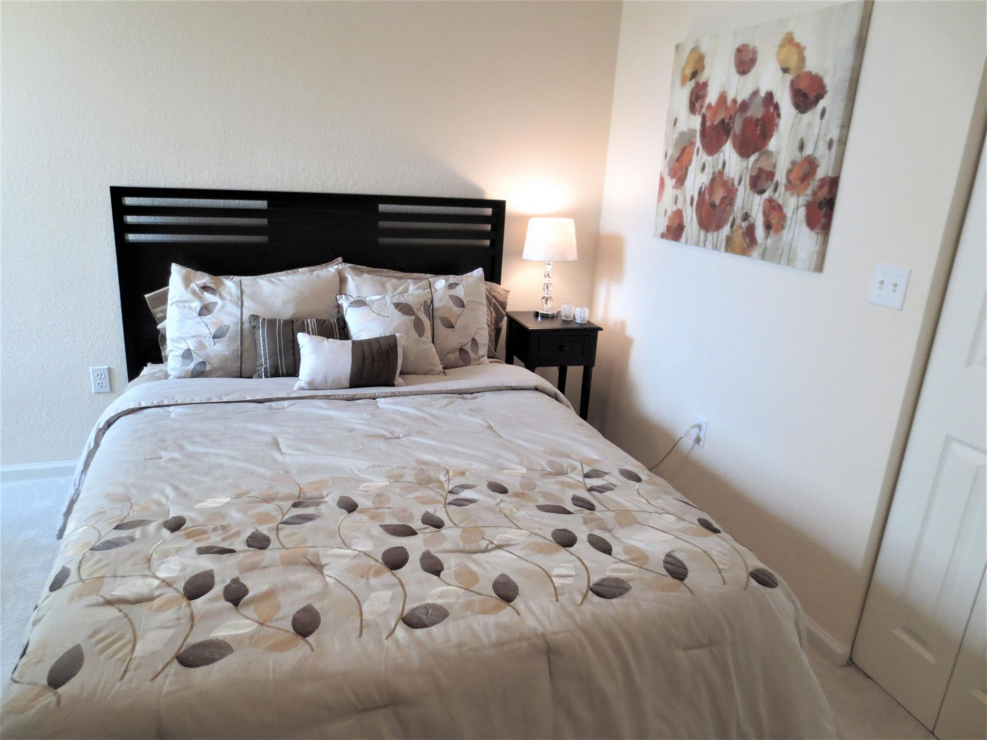 1900 Oceanwalk Lane, Unit 104, Lauderdale by the Sea, FL 33062 Photo