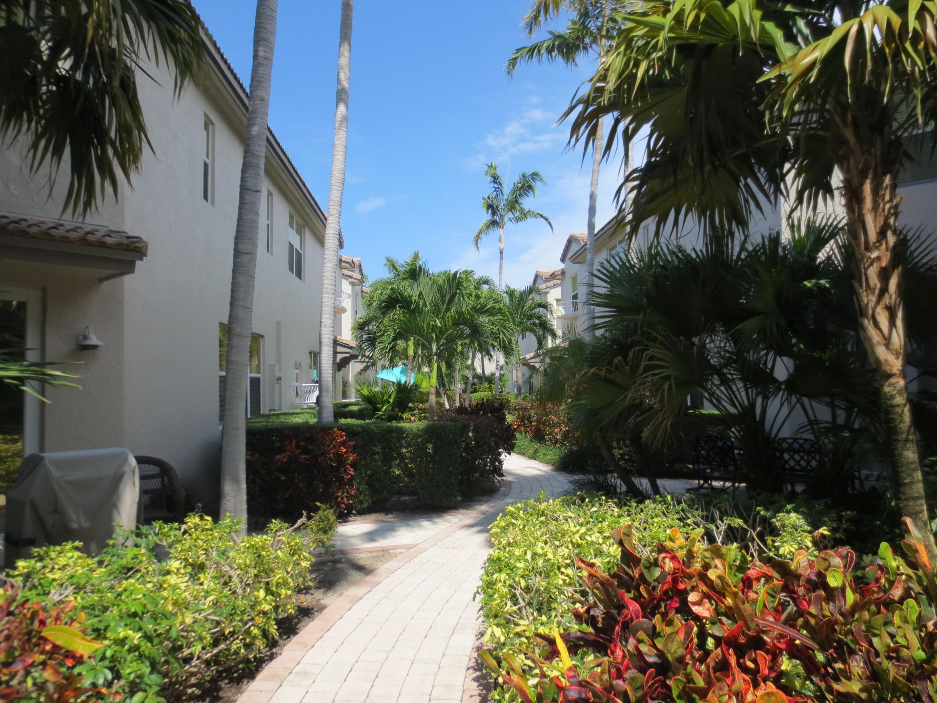 1900 Oceanwalk Lane, Unit 104, Lauderdale by the Sea, FL 33062 Photo