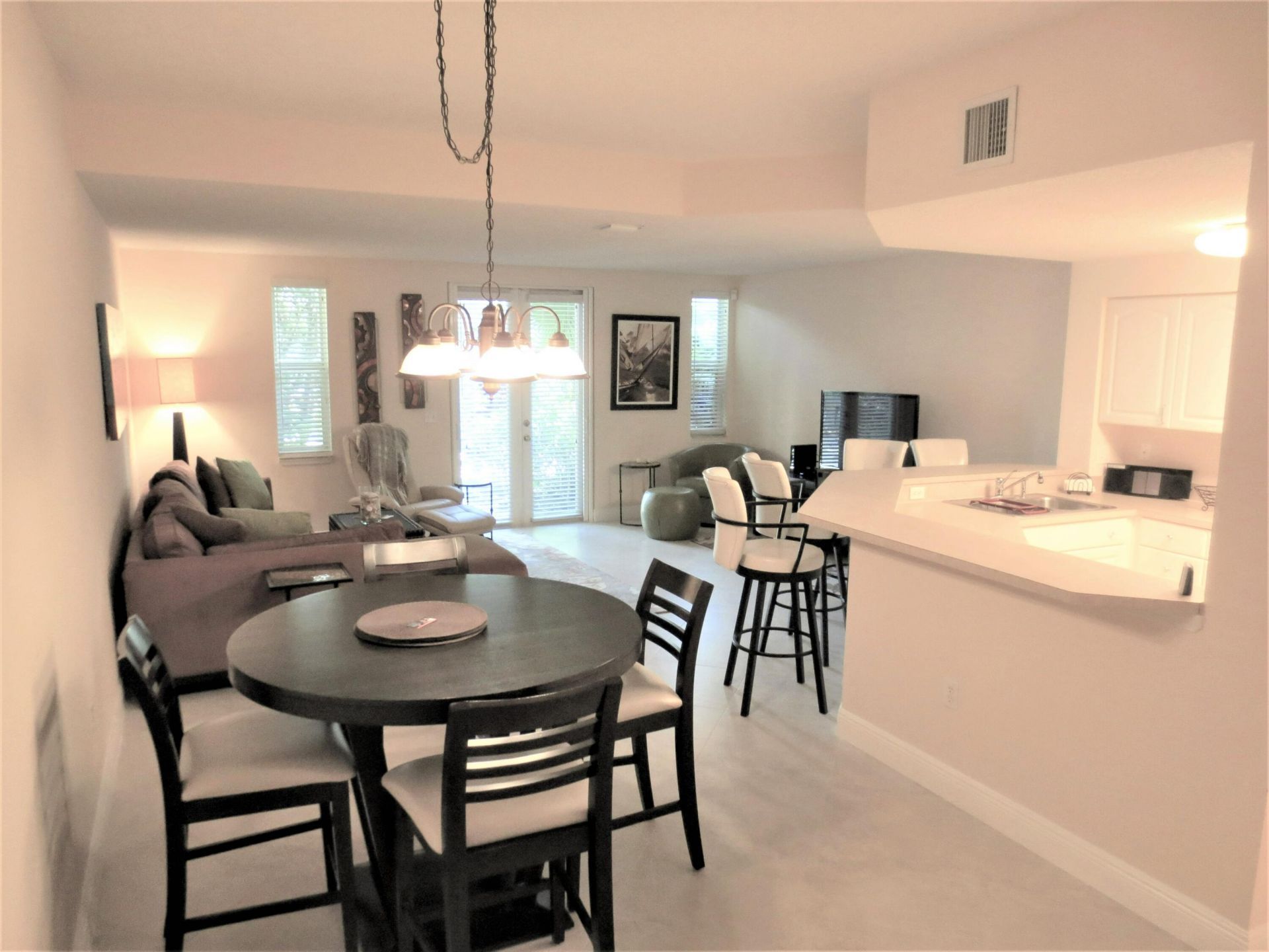 1900 Oceanwalk Lane, Unit 104, Lauderdale by the Sea, FL 33062 Photo