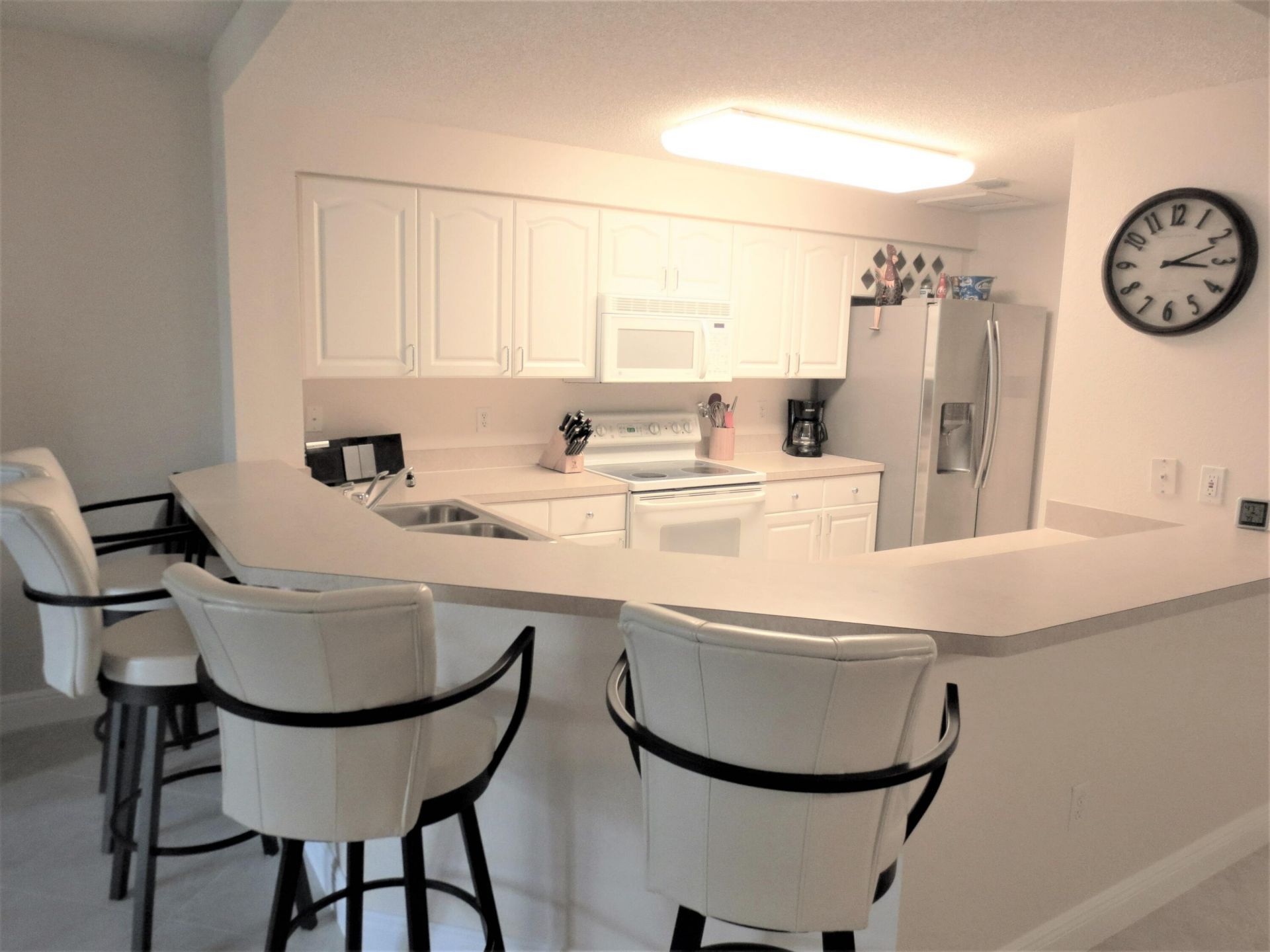 1900 Oceanwalk Lane, Unit 104, Lauderdale by the Sea, FL 33062 Photo