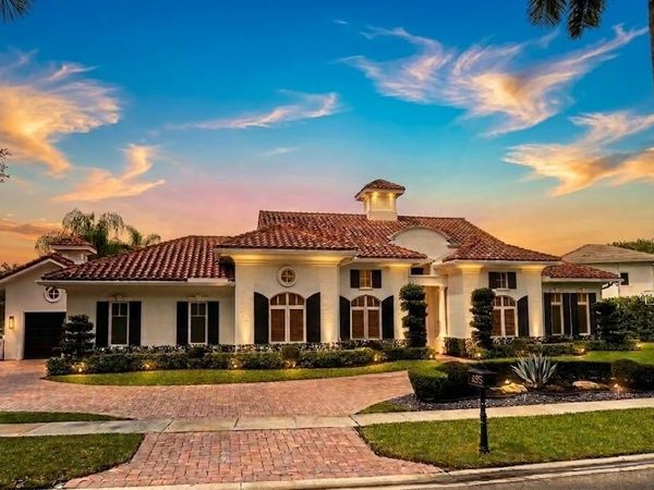 61 Peregrine Avenue, Plantation, FL 33324