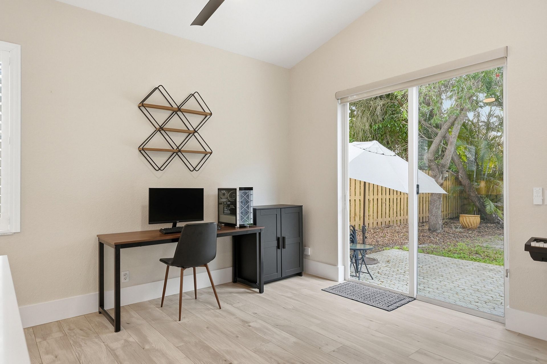 8321 Bob-o-link Drive, West Palm Beach, FL 33412 Photo