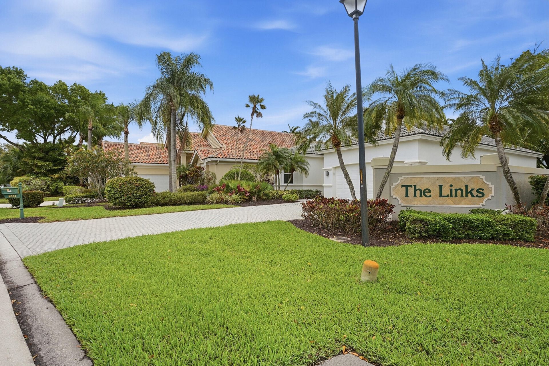 8321 Bob-o-link Drive, West Palm Beach, FL 33412 Photo