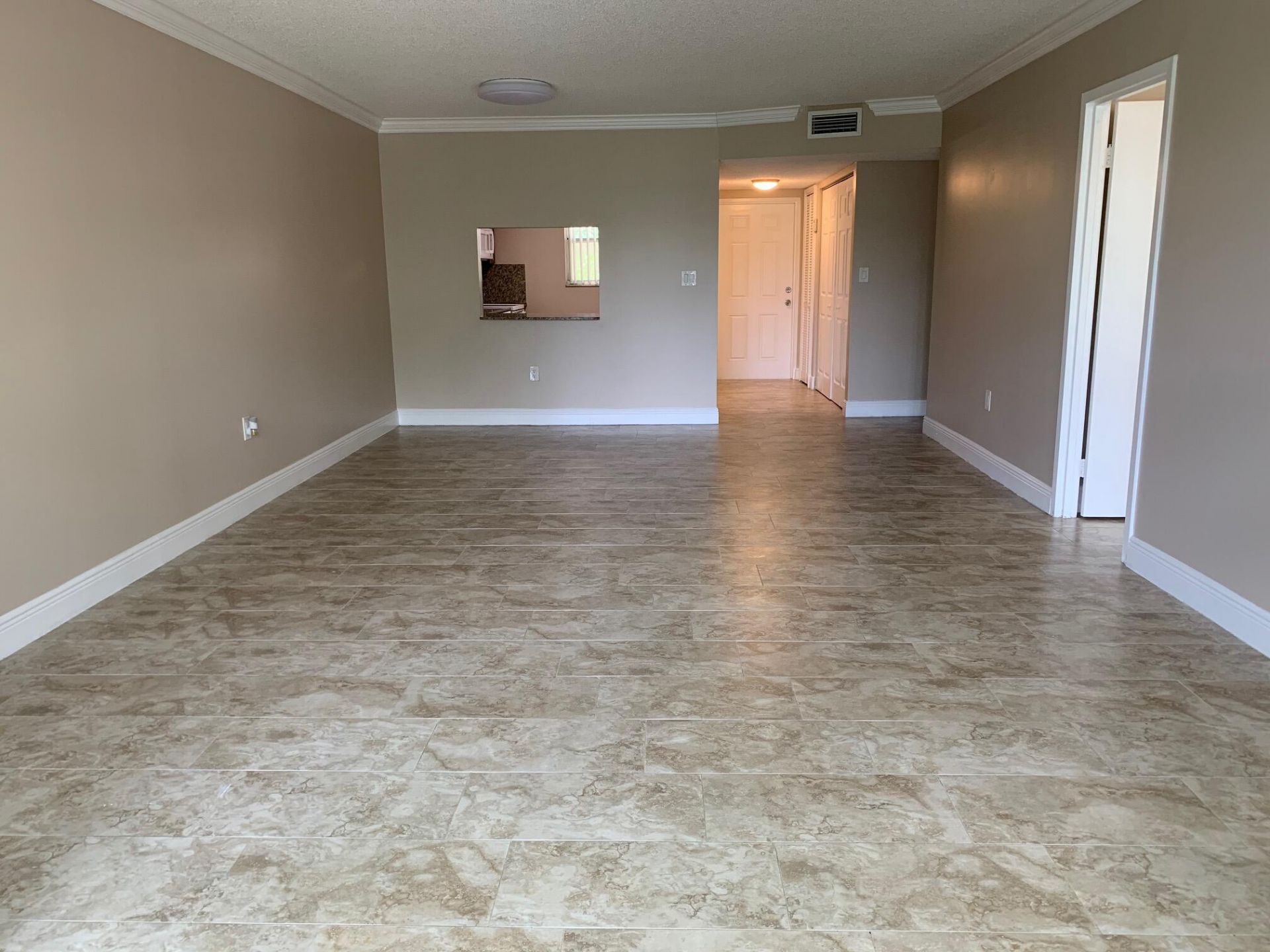 8350 Sands Point Boulevard, Unit E202, Tamarac, FL 33321 Photo