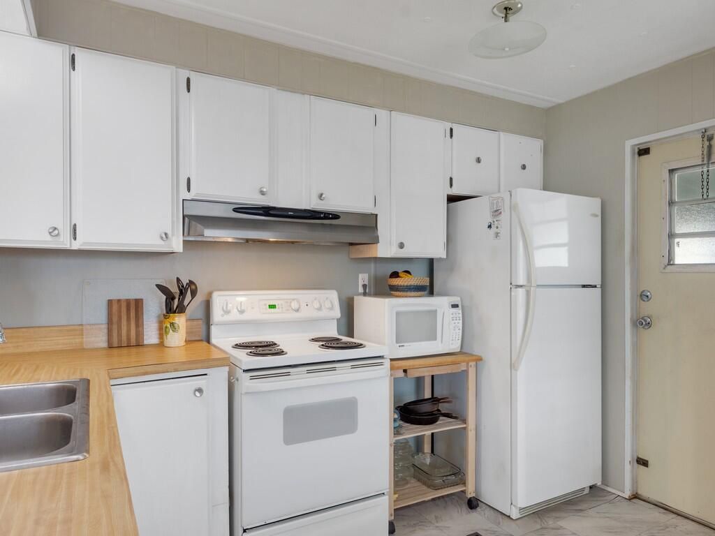 4800 SE Federal Highway, Unit 145, Stuart, FL 34997 Photo