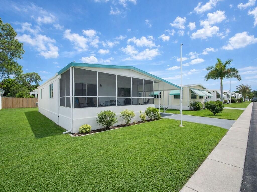 4800 SE Federal Highway, Unit 145, Stuart, FL 34997 Photo