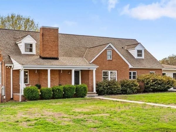 3570 Annie Lane, Walkertown, NC 27051