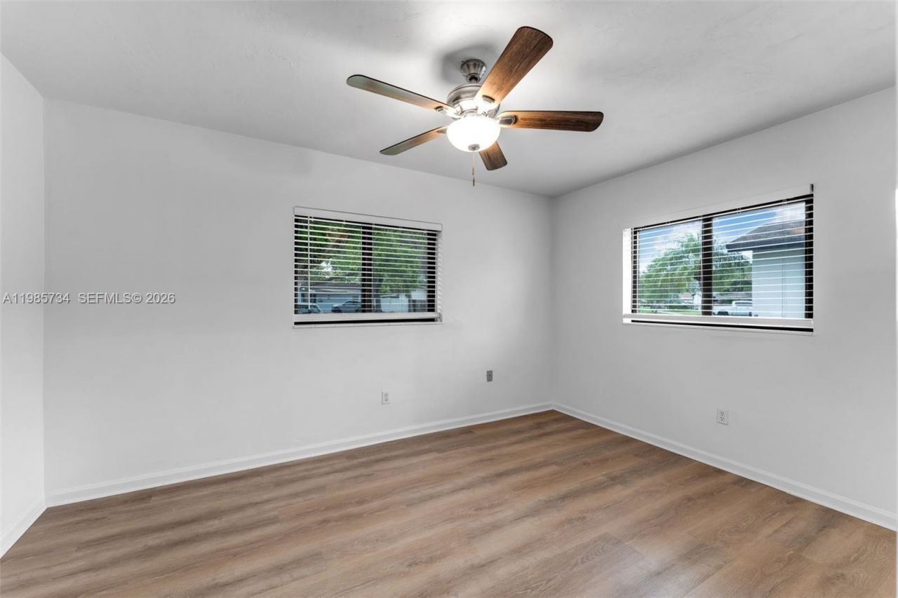 9454 Sterling Dr, Cutler Bay, FL 33157 Photo
