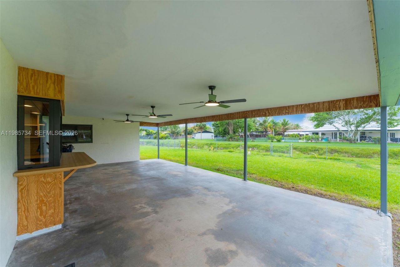 9454 Sterling Dr, Cutler Bay, FL 33157 Photo