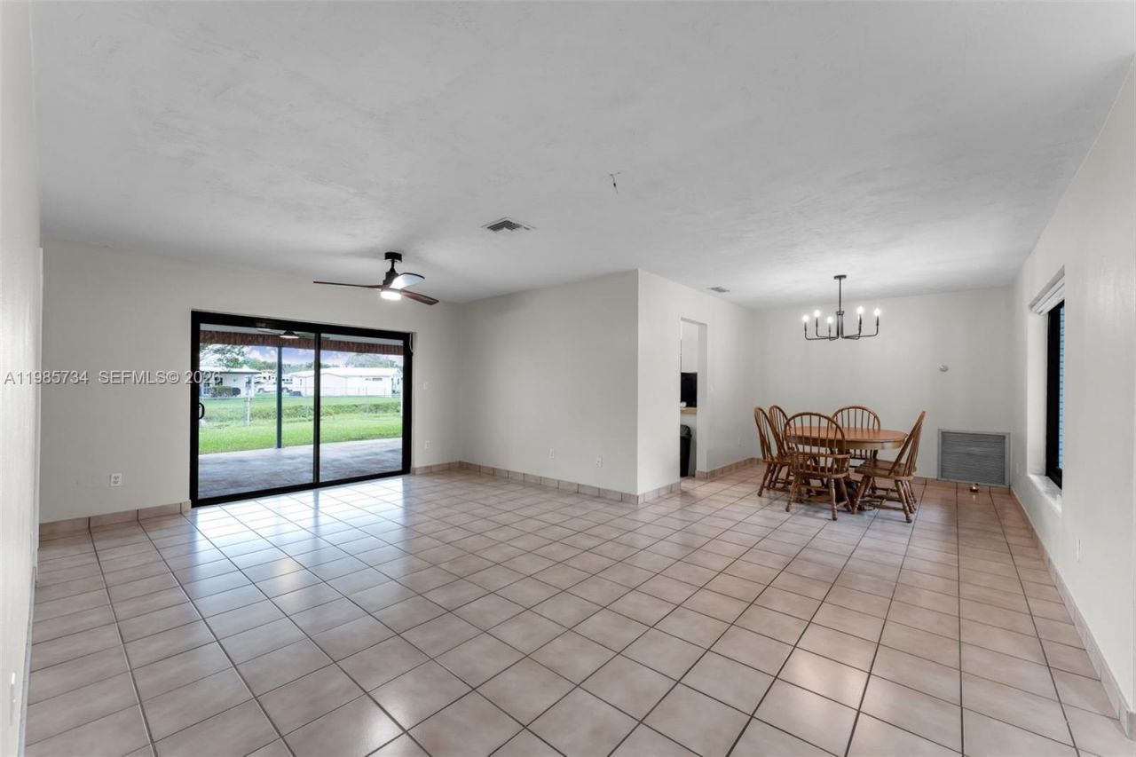 9454 Sterling Dr, Cutler Bay, FL 33157 Photo