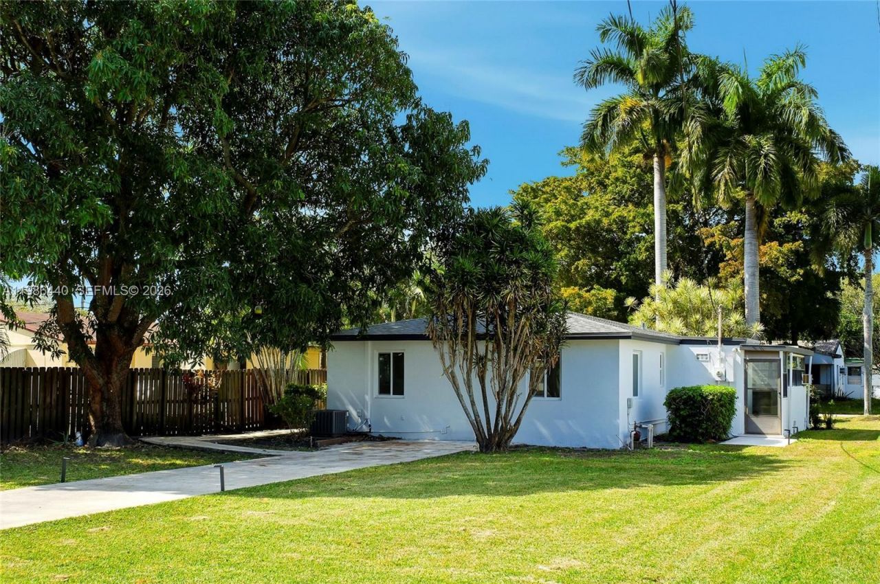 921 N 32nd Ave , Hollywood, FL 33021 Photo