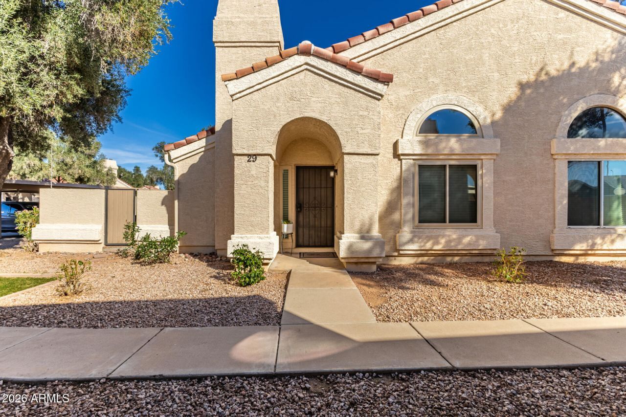 1111 W Summit Place, Unit 29, Chandler, AZ 85224 Main Photo