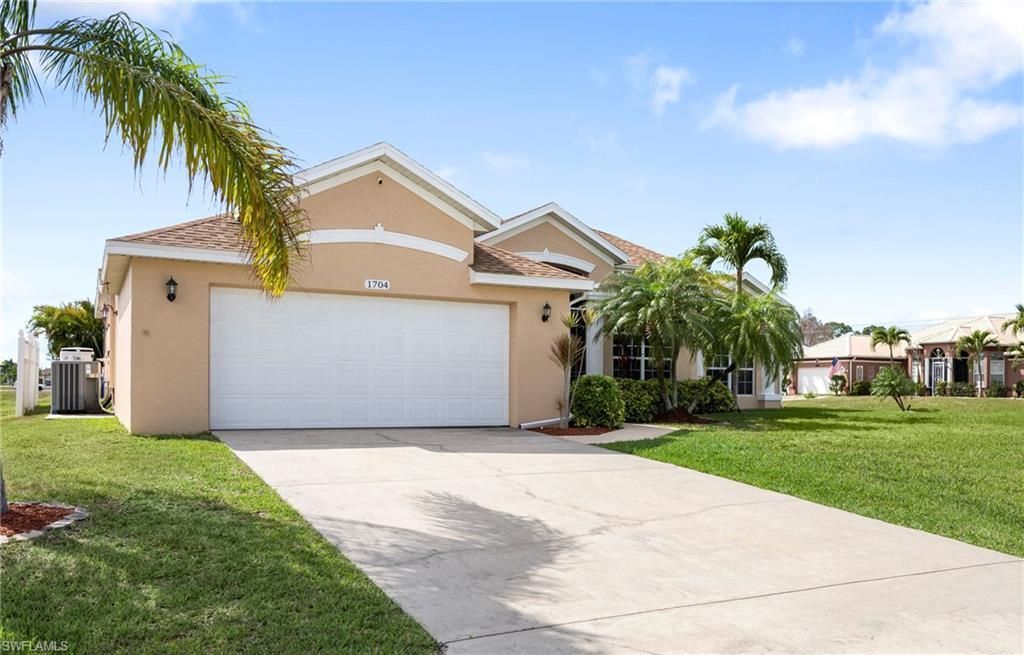 1704 NW 31st Ave, Cape Coral, FL 33993 Photo