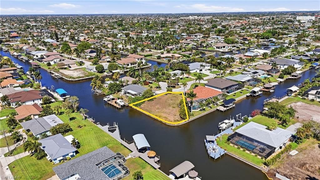 5357 Majestic Ct, Cape Coral, FL 33904 Photo