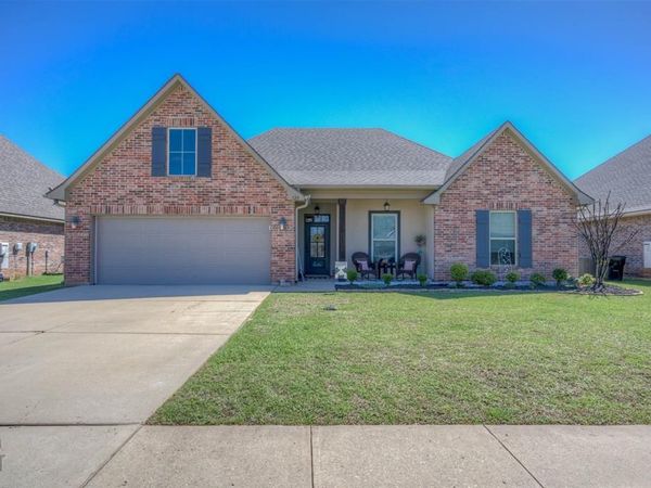 320 Coppice Place, Bossier City, LA 71111