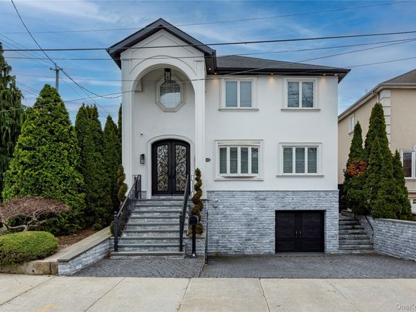 15496 Riverside Drive , Whitestone, NY 11357