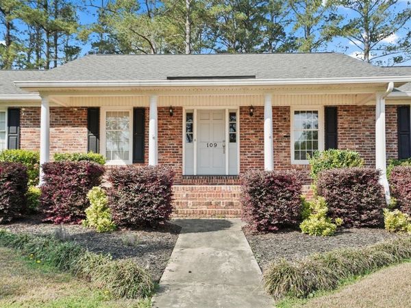 109 Mason Dr., Cheraw, SC 29520