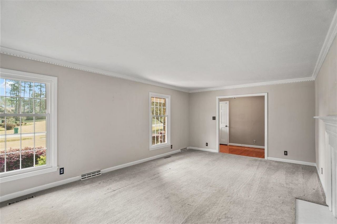 109 Mason Dr. Photo 10