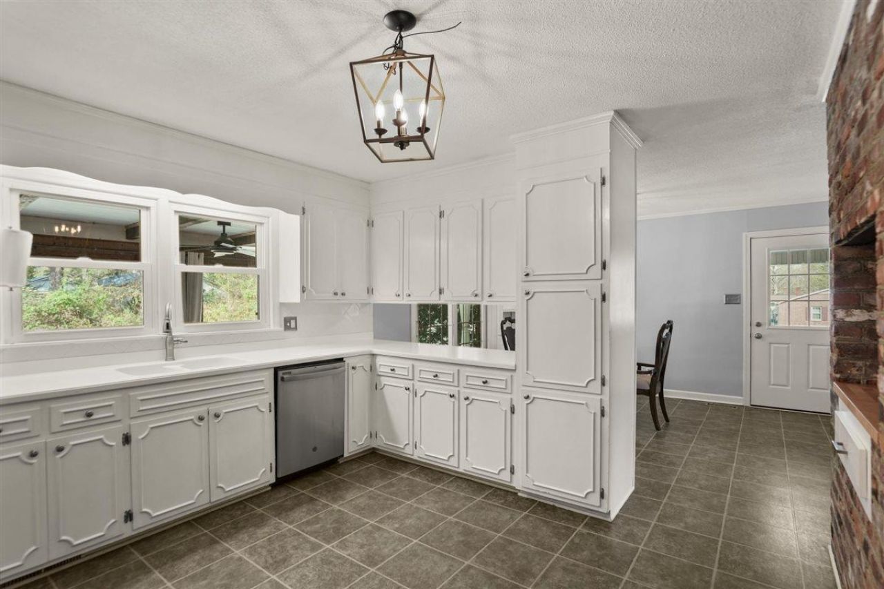 109 Mason Dr. Photo 14