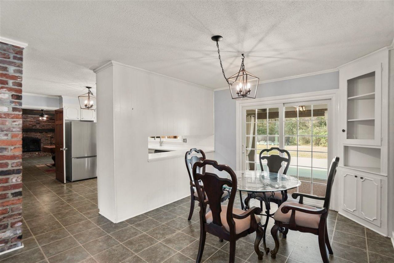 109 Mason Dr. Photo 18