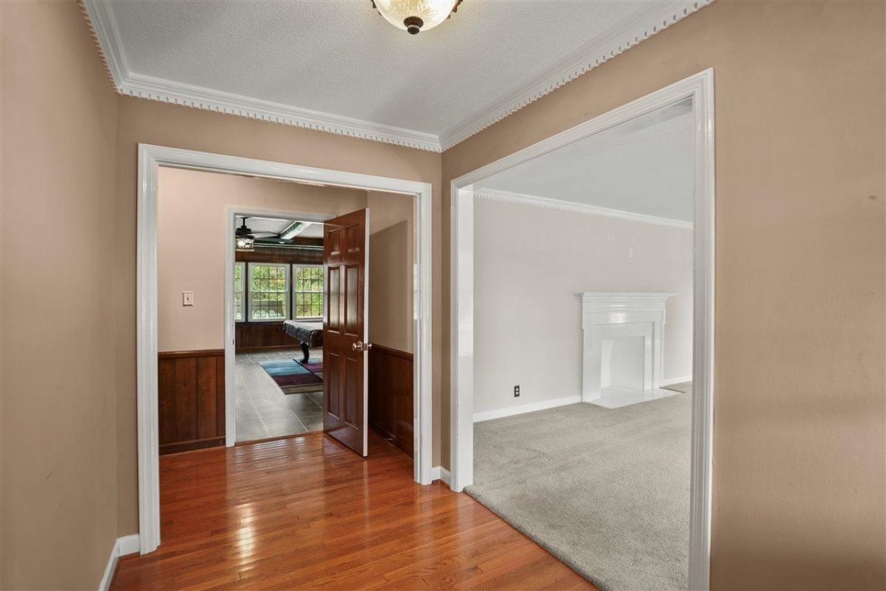 109 Mason Dr. Photo 8