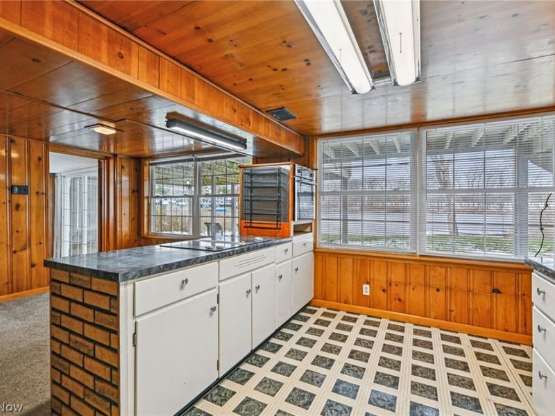 3932 S Main Street, Akron, OH 44319 Photo 10