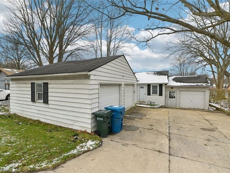 3932 S Main Street , Akron, OH 44319 Photo 2