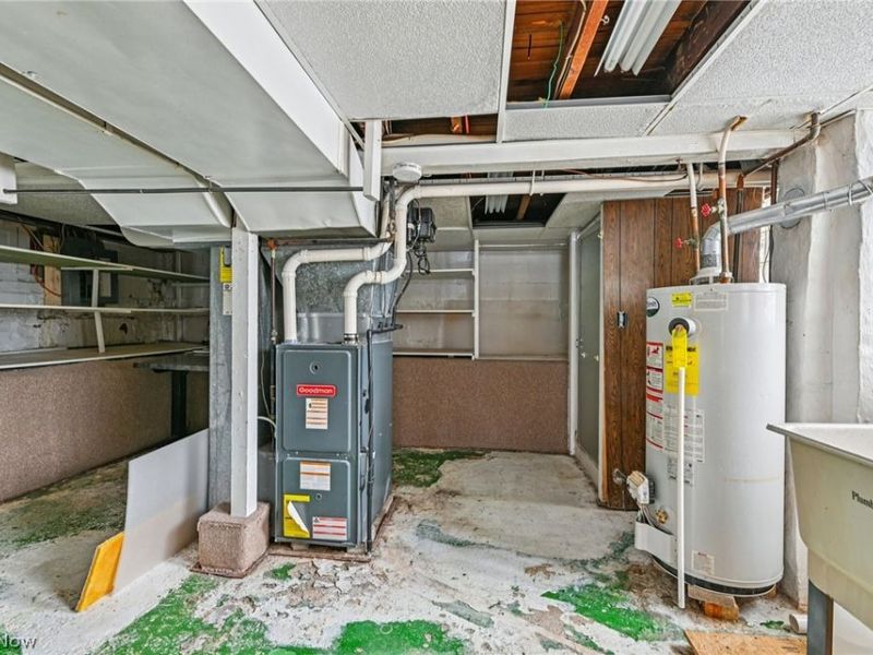 3932 S Main Street, Akron, OH 44319 Photo 26