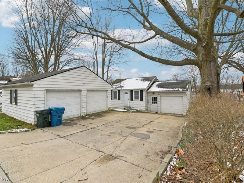 3932 S Main Street , Akron, OH 44319 Photo 3