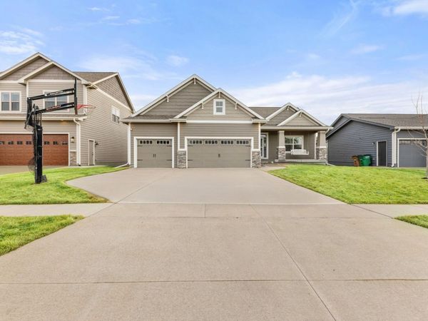 303 Aspen Drive NE, Bondurant, IA 50035